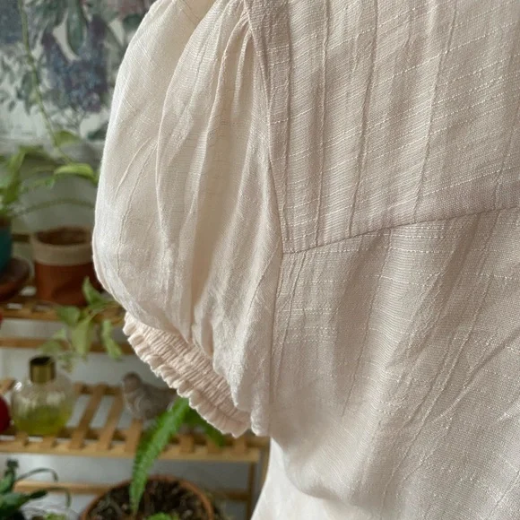 XXI blouse tan color embroidered size M short sleeves elastic band around waist - Picture 13 of 13